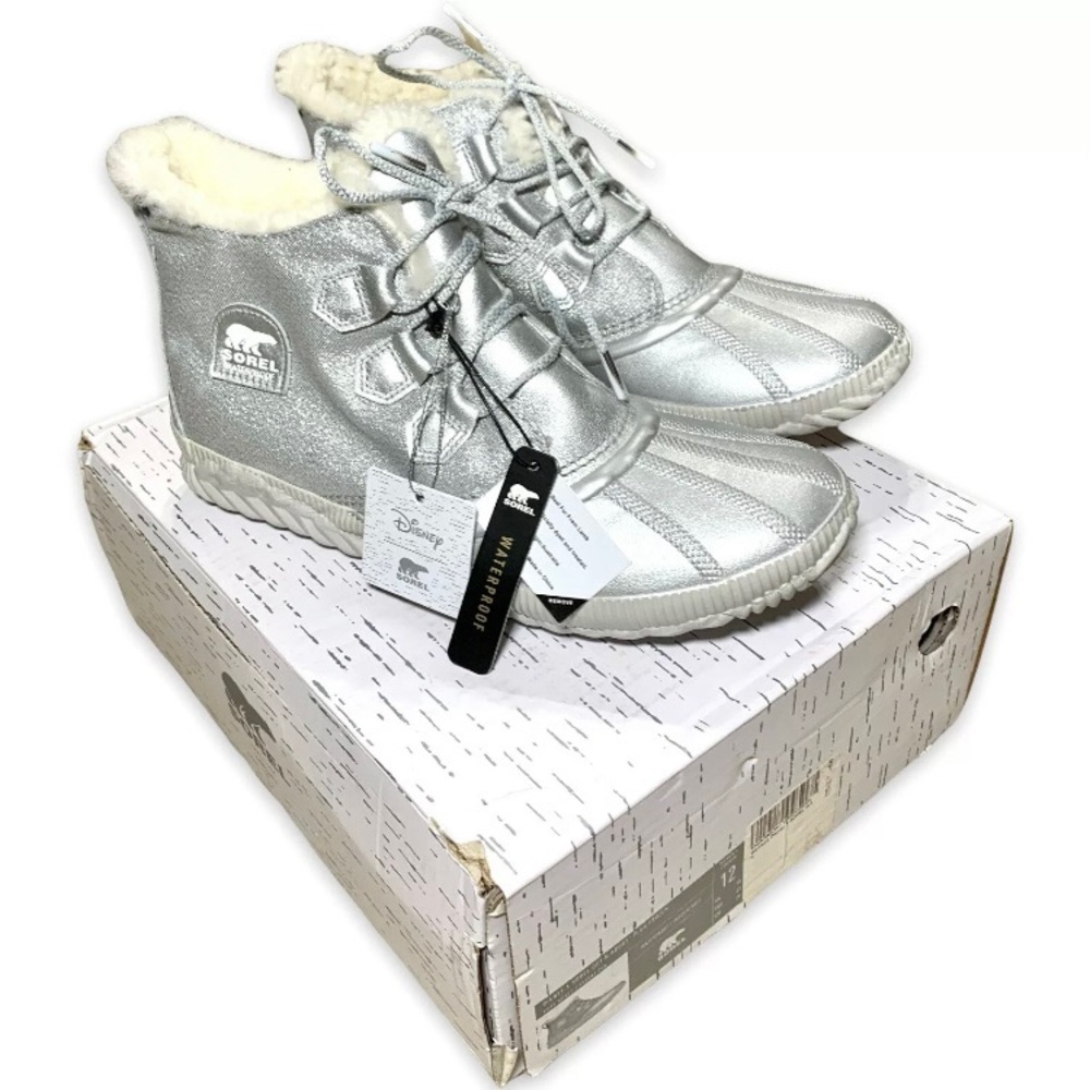 Disney X Sorel Out N About Plus Frozen Pure Silver Waterproof Snow Boot Size 12